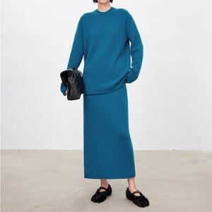 CHICJOC 100% Cashmere Blue Knit Sweater Size 36